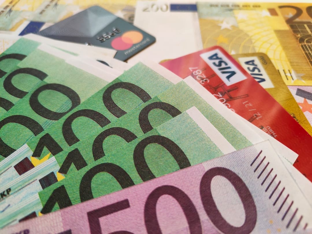 The Best No-Fee Credit Cards for Europe: A Reddit-Inspired Guide